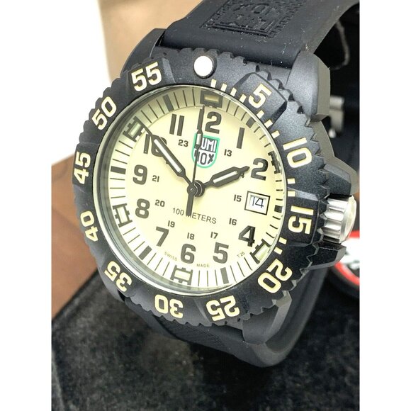 Luminox Men's Watch X2.2055 Sea Lion Navy Seal Swiss Quartz Black Rubber 44mm - Picture 13 of 14